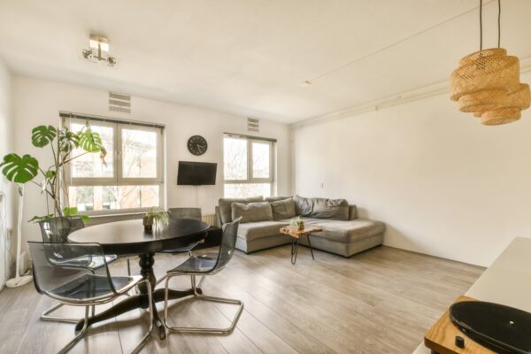 Przytulny salon, idealny do sprawdzania przed podpisaniem umowy.